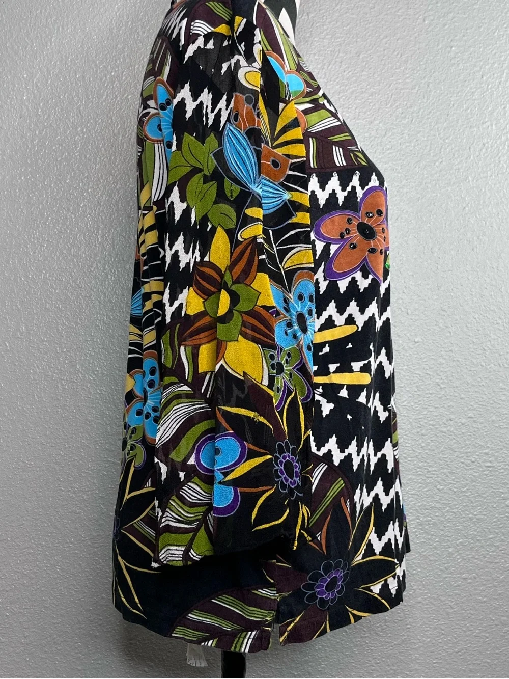 Le Mieux Sz XL Art to Wear Sheer Bell Sleeve Boho Embellished Chevron Top - Picture 15 of 15